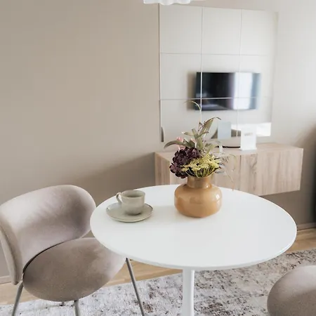 Premium Nordic & Parking - Ailo Apartment *